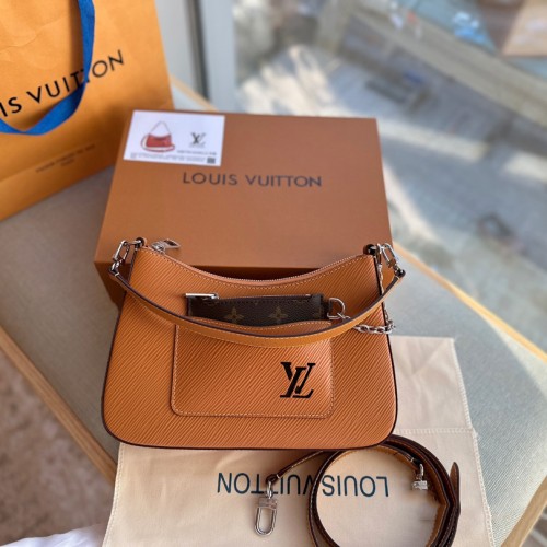 Louis Vuitton 2021 Epi Marelle w/Pouch