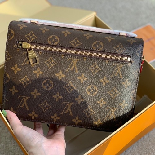 Louis Vuitton Monogram Pochette Métis