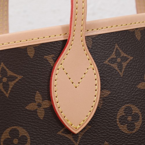 Louis Vuitton Monogram Neverfull PM