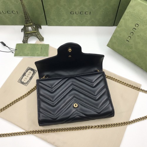 Gucci Calfskin Matelasse GG Marmont Chain Wallet Black