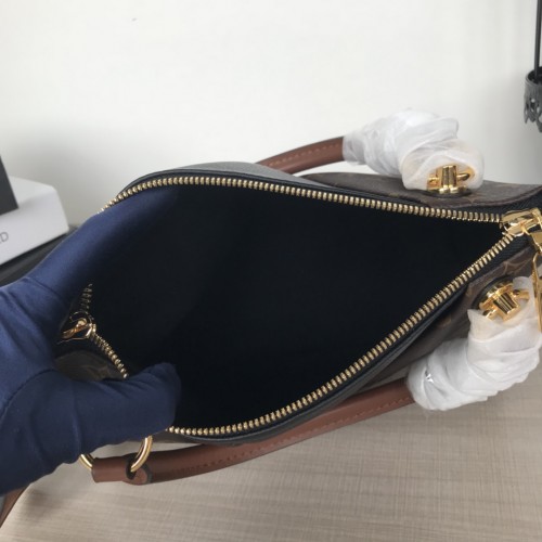 Louis Vuitton Monogram V BB Tote