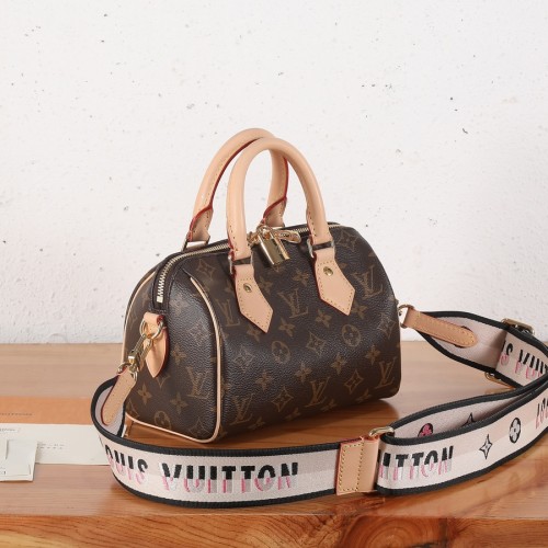 Louis Vuitton 2022 Monogram Speedy Bandouliére 20 w/ Strap