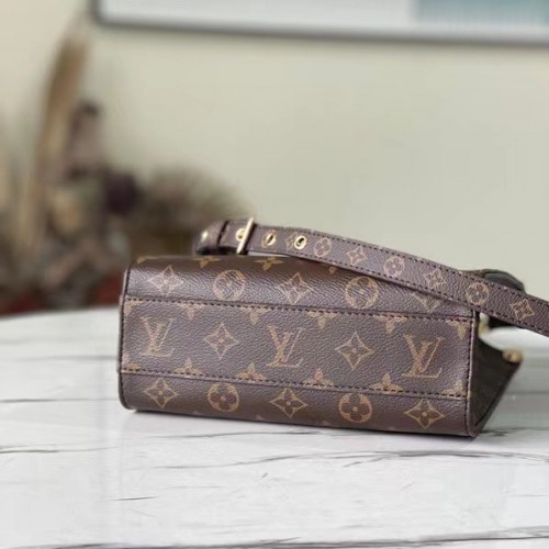 Louis Vuitton Monogram Mini Sac Plat BB