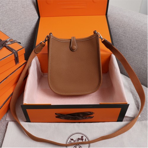 Hermès 2022 Clemence Amazone Evelyne TPM 16 w/ Tags