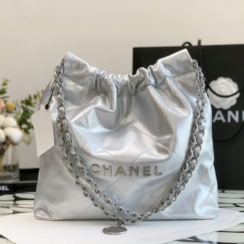 Chanel 2022 Shiny Calfskin Small 22 Hobo