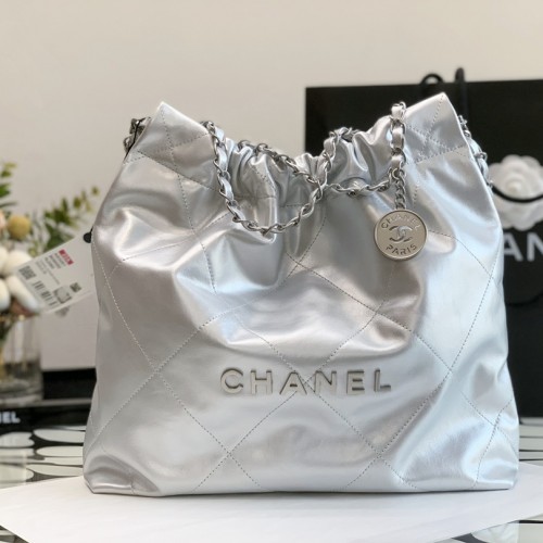 Chanel 2022 Shiny Calfskin Small 22 Hobo