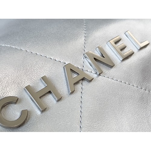 Chanel 2022 Shiny Calfskin Small 22 Hobo