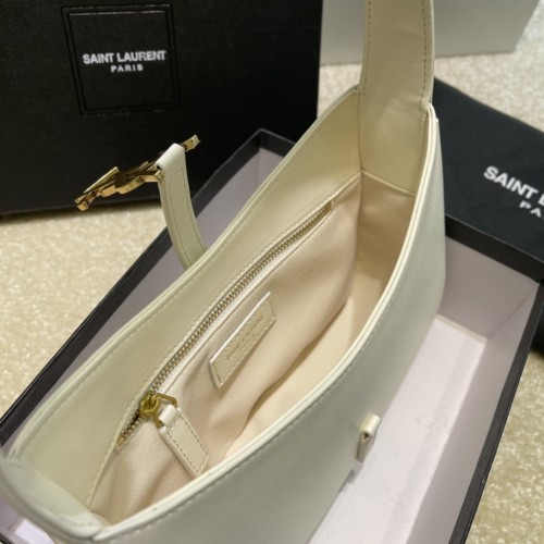 Saint Laurent 2021 Le 5 à 7 Hobo