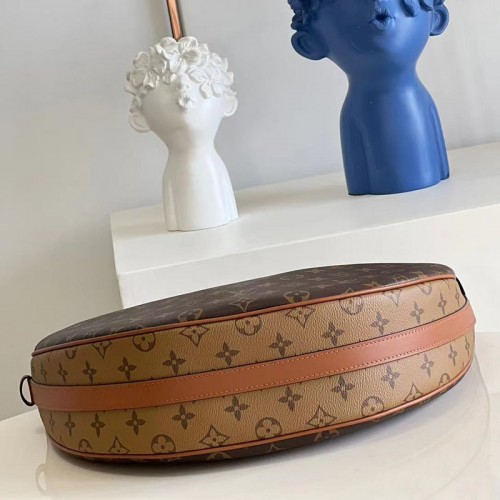 LV Trendy Crescent Shape Louis VuittonLoop Hobo Bag Showcases Personal Charm