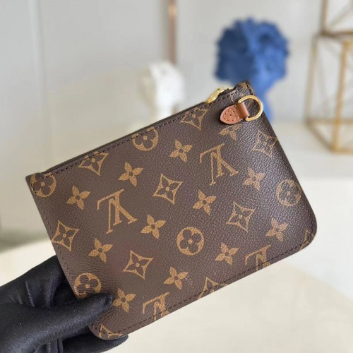 LV Trendy Crescent Shape Louis VuittonLoop Hobo Bag Showcases Personal Charm