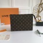 Louis Vuitton Monogram Canvas Toiletry Pouch 26 M47542