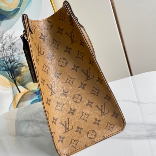 Louis Vuitton Monogram Giant Cavnas Onthego MM M45321