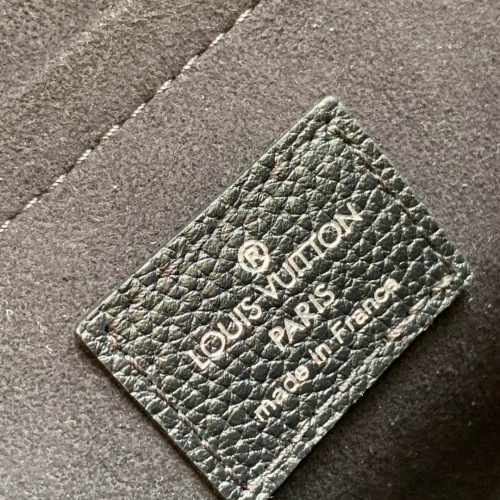 Louis Vuitton Mylockme BB black M51418