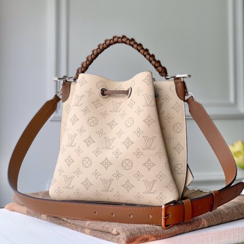 Louis Vuitton Mahina Muria Cream M55801