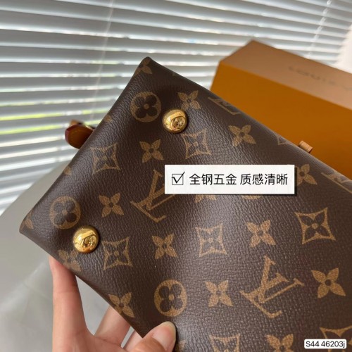 Louis Vuitton Monogram Canvas Carryall PM M46203