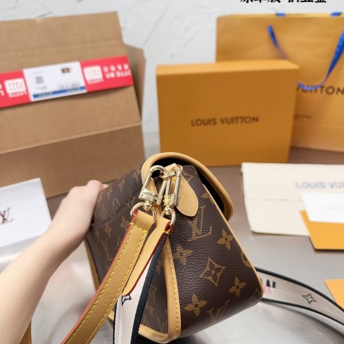 Louis Vuitton Monogram Canvas Diane M45985