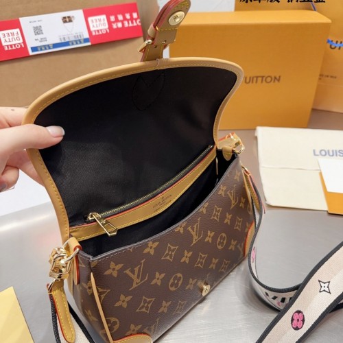 Louis Vuitton Monogram Canvas Diane M45985