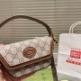 Gucci Beige Shoulder bag in GG Supreme Canvas