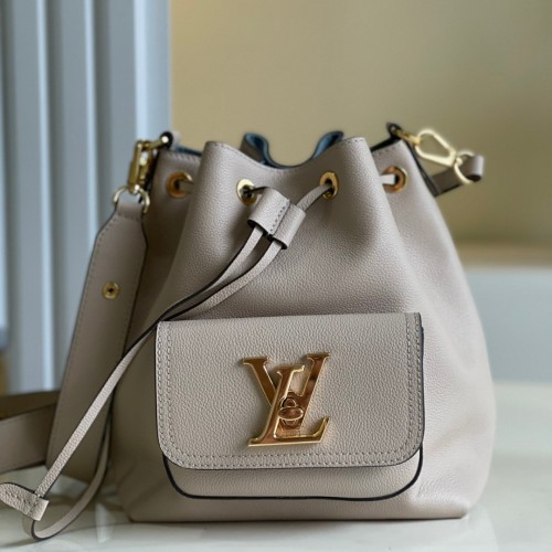 Louis Vuitton Lockme Bucket M57688