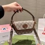 Gucci Beige Shoulder bag in GG Supreme Canvas