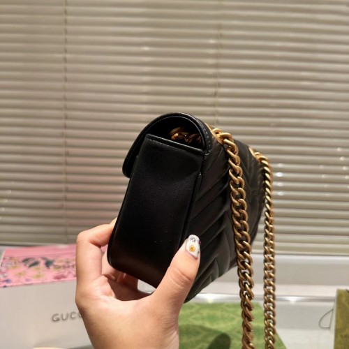 Gucci GG Marmont mini shoulder bag