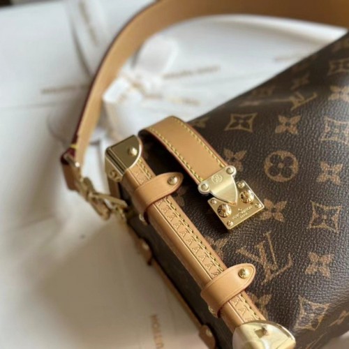 Louis Vuitton Side Trunk Bag M46358