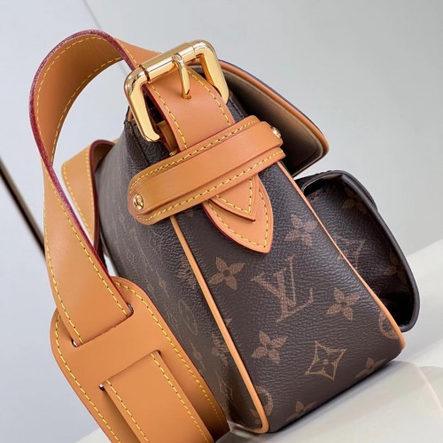 Louis Vuitton Hudson PM Shoulder Bag M40027