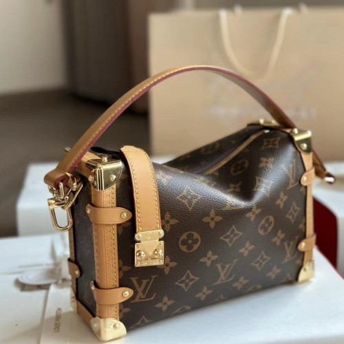 Louis Vuitton Side Trunk Bag M46358