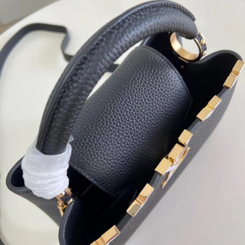 Louis Vuitton Capucines BB M48865