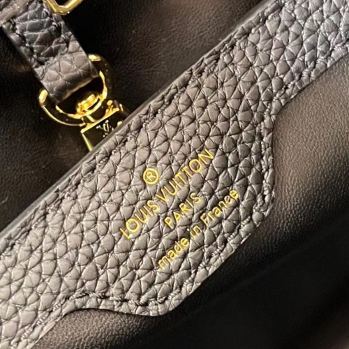 Louis Vuitton Capucines BB M48865