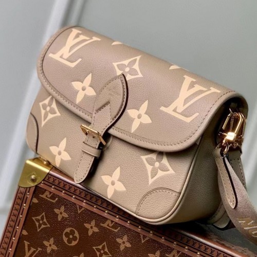 Louis Vuitton Diane Beige Cream Bag