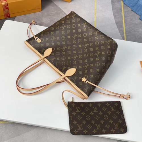 Louis Vuitton Neverfull MM Monogram