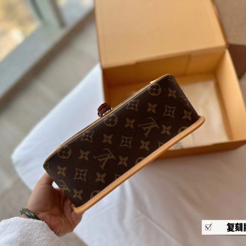 Louis Vuitton Diane Shoulder Bag