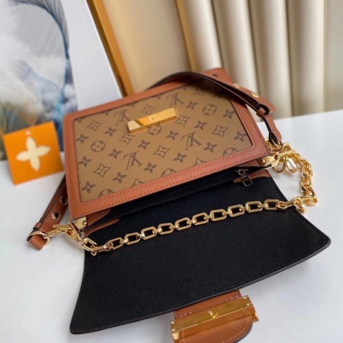 Louis Vuitton Dauphine MM