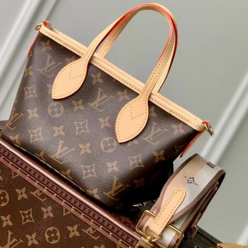 Louis Vuitton Neverfull BB