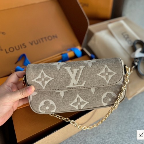 Louis Vuitton Wallet On Chain Ivy