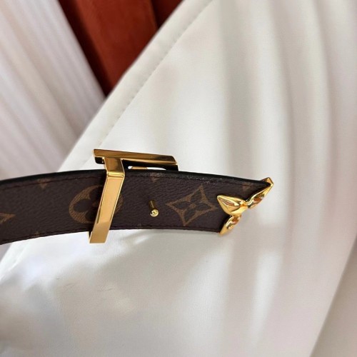 Louis Vuitton Pretty LV 30mm Reversible Belt