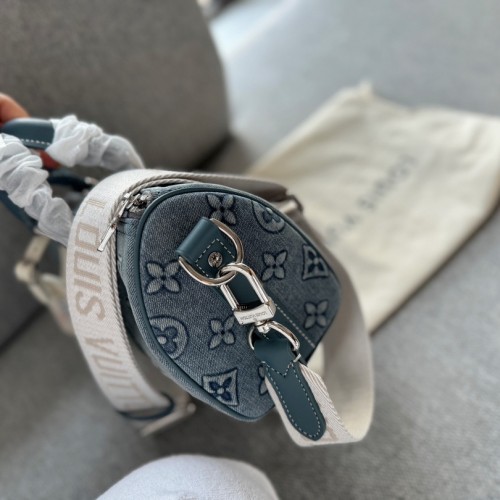 Louis Vuitton Keepall Bandoulière 25