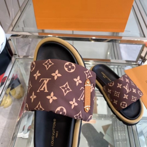 Louis Vuitton Pool Pillow Flat Comfort Mules