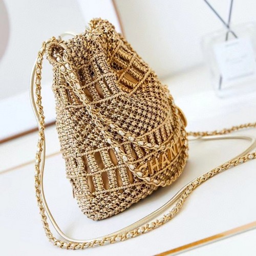 *Superior* Chanel 22 Mini Golden Metallic Calfskin Macrame