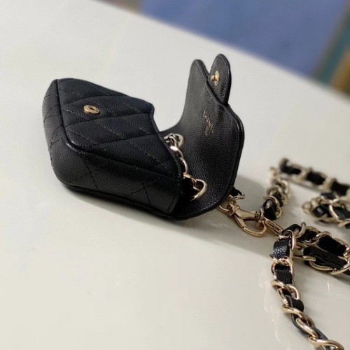 *Superior* Chanel 21B Classic Belt Bag