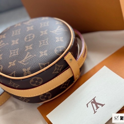 Louis Vuitton Boite Chapeau Souple PM