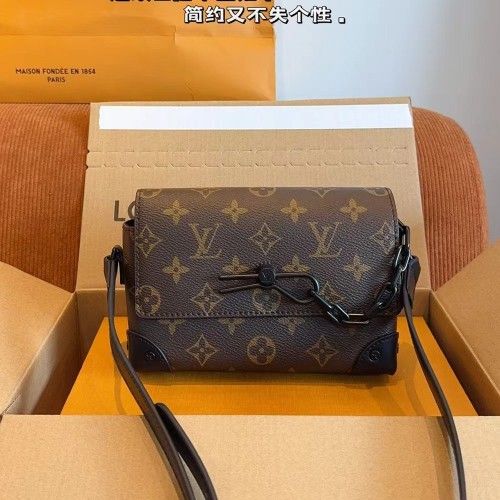 Louis Vuitton Steamer Wearable Wallet