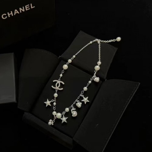 Chanel Starts Pearl #5 CC Necklace