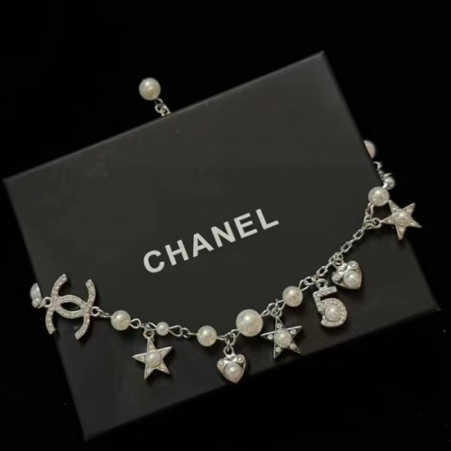 Chanel Starts Pearl #5 CC Necklace