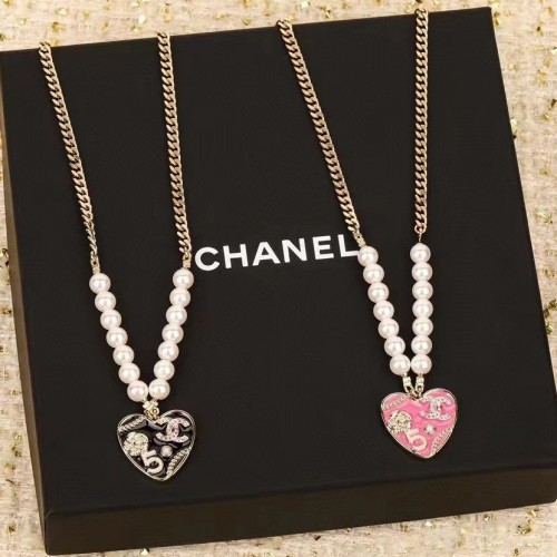 Chanel Heart Shape Enamel Pearl Necklace